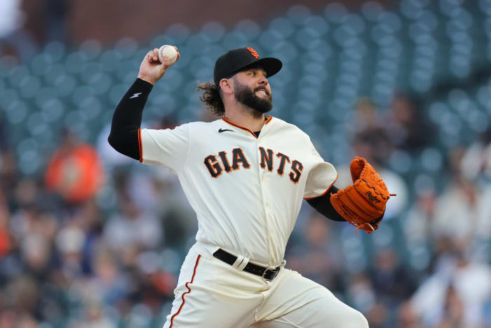 SF Giants starting pitcher Jakob Junis throws a pitch during the first inning against the Arizona Diamondbacks on July 31, 2023.